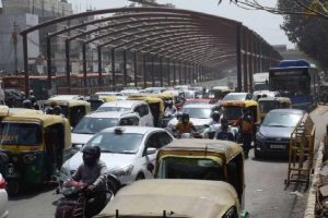 Delhi: तीन साल बाद बनकर तैयार हुआ आश्रम अंडरपास, पहले दिन ही लगी वाहनों की लंबी कतार