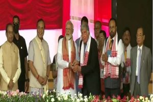 Video: हिंदी न आते हुए भी हिंदी में बोले रतन टाटा, जानिए मंच से PM मोदी के सामने क्या कहा…
