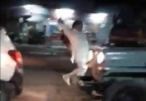 Rajasthan: अशोक गहलोत के राज में कांग्रेस नेता ने जरा सी बात पर डंडे से एक को पीटा, Video देखकर लोग बोले…