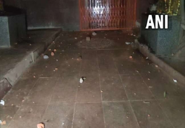 Violence: करौली, खरगोन और दिल्ली के बाद अब कर्नाटक के हुबली में भी हिंसा, हनुमान मंदिर और थाने पर पथराव