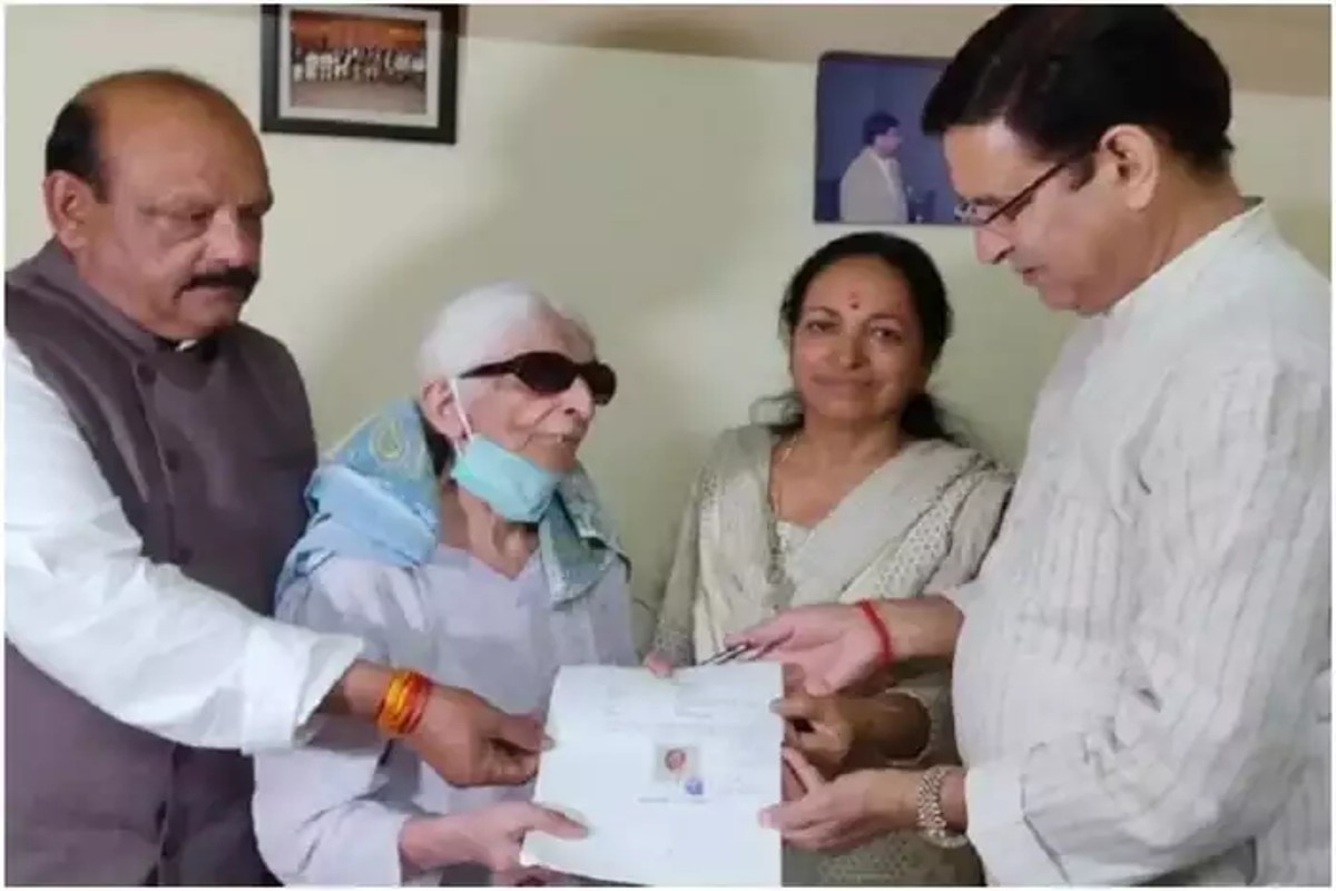 Rahul Gandhi: देहरादून की 78 वर्षीय बुजुर्ग महिला पुष्पा मुन्जियाल ने अपनी वसीयत की राहुल गांधी के नाम