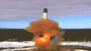 Russia-Ukraine War: यूक्रेन से जंग के बीच रूस ने किया खतरनाक मिसाइल ‘सरमट’ का टेस्ट, पुतिन ने कहा- अब सब डरेंगे