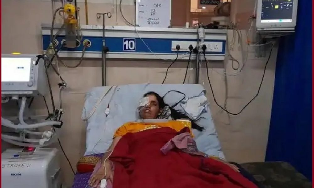 Rajasthan: अस्पताल से सामने आई शर्मनाक तस्वीर, महिला मरीज की आंख को चूहें ने कुतरा, डॉक्टर ने दिया अजीबो गरीब तर्क