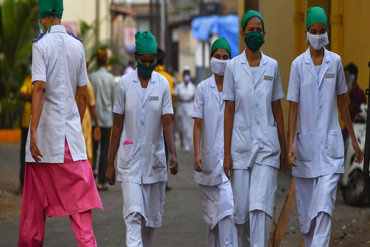 UP News: केरल से बड़ा नर्सिंग हब बनेगा उत्तर प्रदेश, विदेशों में भी यूपी की नर्सों का होगा बोलबाला