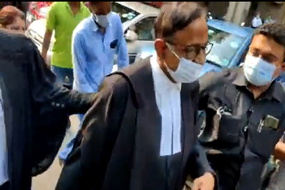 West Bengal: अपनों के ही निशाने पर आए चिदंबरम, कांग्रेस समर्थित वकीलों ने दिखाए काले झंडे, वीडियो वायरल