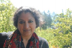 Booker Prize: हिंदी साहित्यकार गीतांजलि श्री ने रचा कीर्तिमान, ‘टॉम्ब ऑफ सैंड’ के लिए मिला अंतरराष्ट्रीय बुकर पुरस्कार