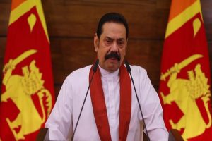 PM Mahinda Rajapaksa Resign: लोगों के विरोध के आगे आखिर महिंदा राजपक्षे ने टेक ही दिए घुटने, दिया प्रधानमंत्री पद से इस्तीफा