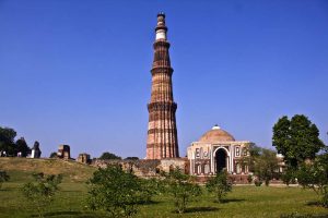 Snub On Qutub Minar: हिंदुओं को कुतुबमीनार में पूजा की मंजूरी देने से ASI का इनकार, जानिए कौन सा पेच फंसाया