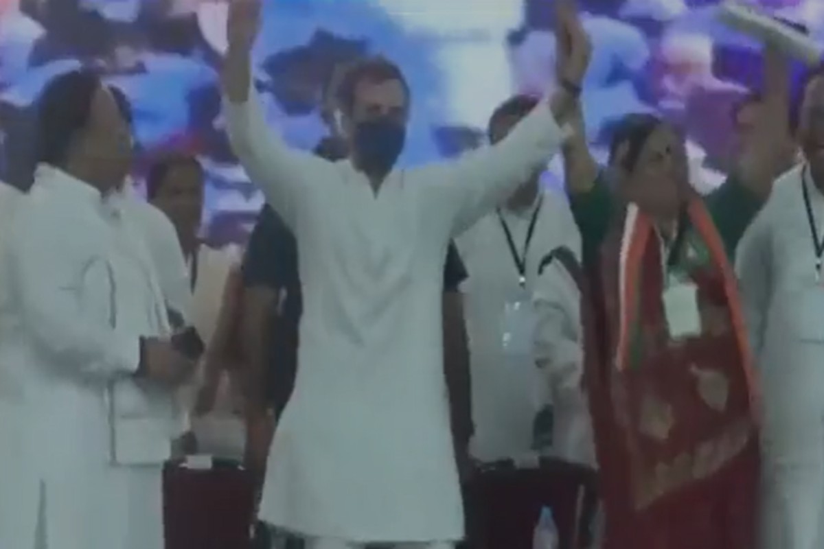 Video: अपनी पार्टी की दुर्गति से बेफिक्र राहुल ने लगाए ठुमके, तो सोशल मीडिया पर लोगों ने दिखाया कांग्रेस नेता को आईना