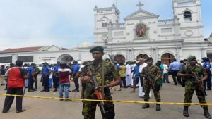 Crisis Deepens: श्रीलंका ने खुद को दिवालिया घोषित किया, राष्ट्रपति गोटाबाया ने सड़क पर उतारी सेना
