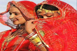 Ajab-Gazab News: जानिए भारत के  एक ऐसे गांव के बारे में, जहां दो शादियां करनी हैं अनिवार्य, बहनों की तरह रहती हैं दोनों पत्नियां