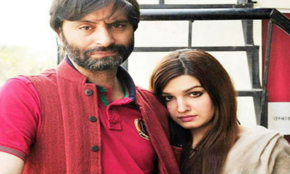 Yasin Malik: यासीन मलिक से 20 साल छोटी है उसकी पत्नी मुशाल हुसैन, न्यूड पेटिंग बनाने की शौक रखती है अलगाववादी नेता की बेगम