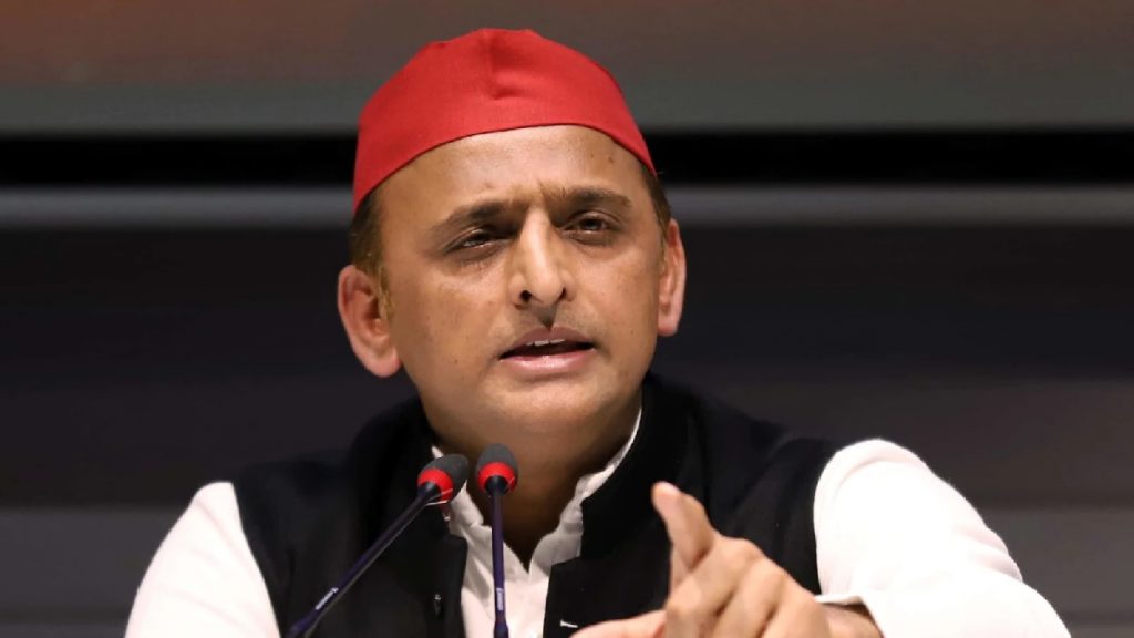 akhilesh pointing finger