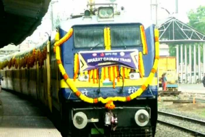 IRCTC: भारत गौरव योजना के तहत कोयंबटूर से चली पहली निजी ट्रेन, शुद्ध शाकाहारी भोजन के साथ लें इन सुविधाओं का आनंद
