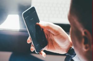 Tech Tips: थोड़ी देर चलाने में गर्म हो जाता है Phone?, तो इन आसान उपाय से बनाएं मोबाइल को ‘सुपर कूल’