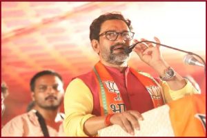 Bypoll Election Result: आजमगढ़ से निरहुआ की जीत के बाद चर्चा में आई ये भोजपुरी फिल्म, एक साथ नजर आ रहे हैं बीजेपी के 3 MP