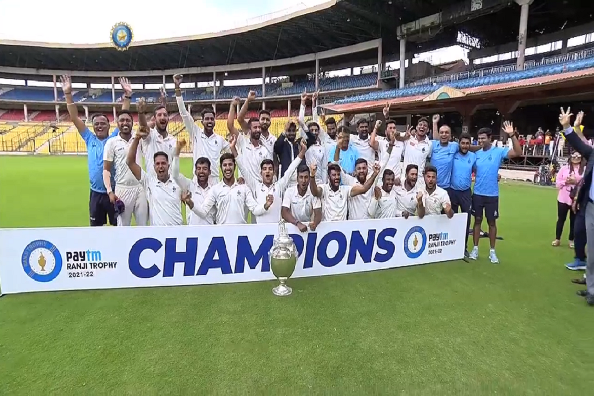 Ranji Trophy Final: मध्य प्रदेश की टीम ने जीता रणजी ट्रॉफी का फाइनल, पहली बार जीत दर्ज कर रचा इतिहास