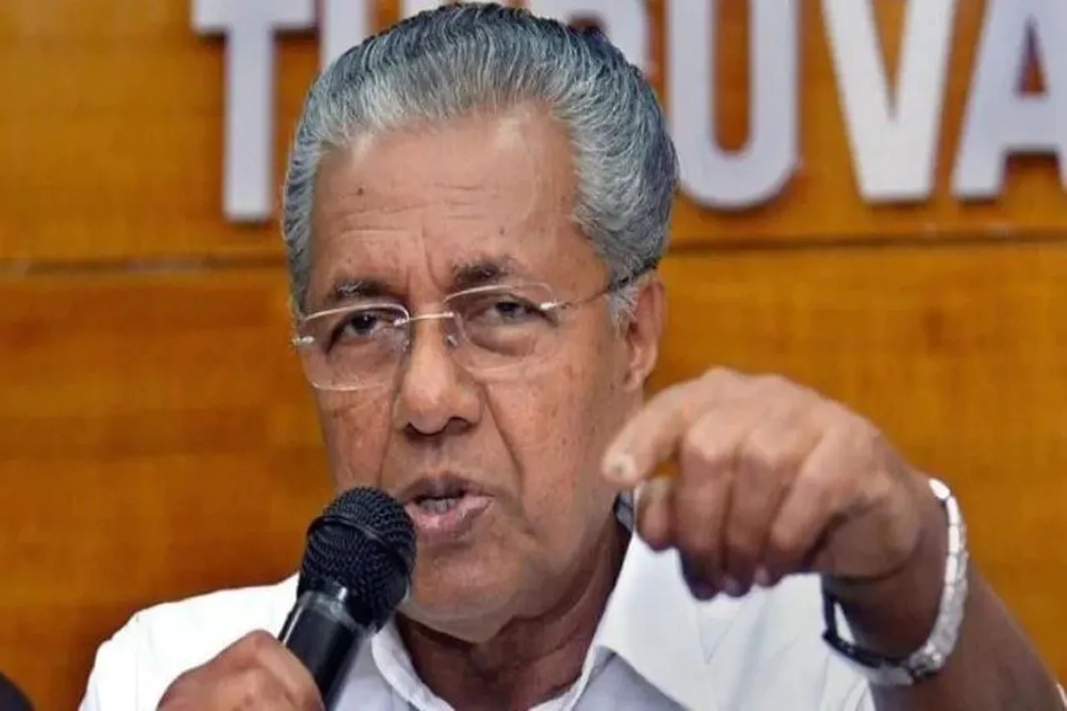 Kerala: CM विजयन की बढ़ी मुश्किलें, भरी अदालत में स्वप्ना सुरेश ने लगाए सोना तस्करी में शामिल होने के आरोप