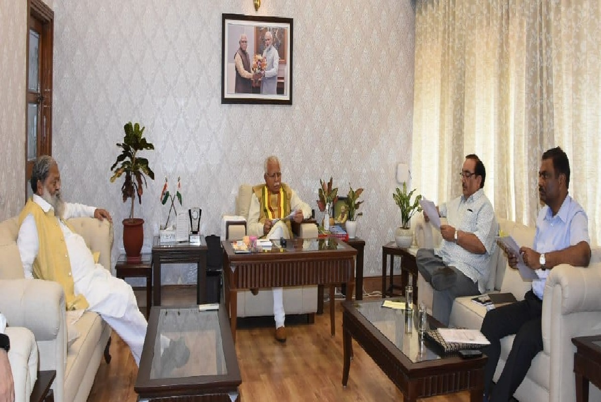 Haryana News: विधायकों को मिल रही धमकी के लिए CM खट्ट्रर ने बुलाई बैठक, दिए सख्त कार्यवाई के आदेश