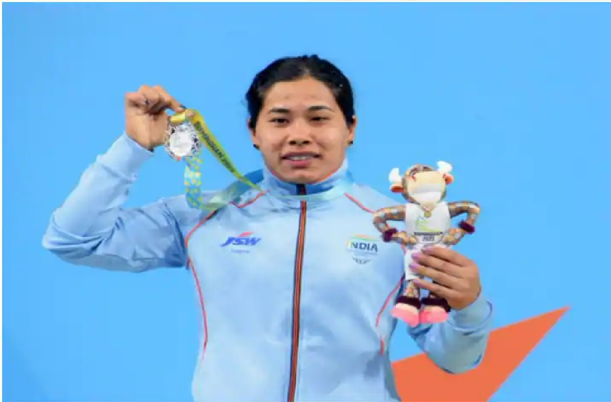 Commonwealth Games 2022: मीराबाई चानू के बाद वेटलिफ्टर बिंद्यारानी देवी ने किया कमाल, सिल्वर मेडल जीत लहराया भारत का परचम