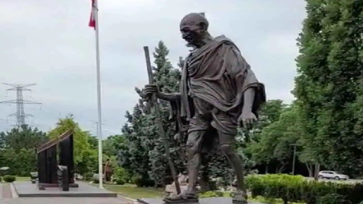 gandhi statue defaced in canada