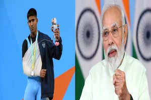 PM Modi on Sanket: CWG में भारत को पहला पदक दिलाने वाले संकेत को पीएम ने दी बधाई, कहा- सरगर का असाधारण प्रयास