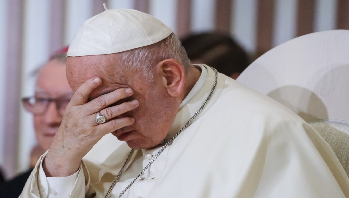 Pope apologizes: इतिहास में पहली बार पोप ने की जबरन ईसाई बनाने की निंदा, कनाडा जाकर मांगी माफी
