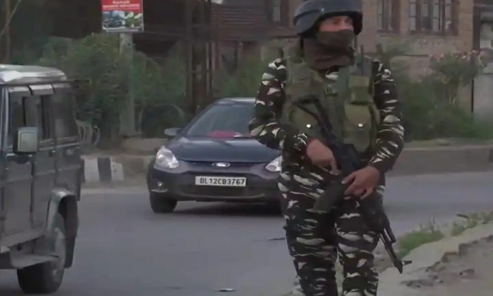 Jammu Kashmir Terror Attack: आतंकियों की नापाक करतूत, सुरक्षाबलों को बनाया निशाना, एक जवान जख्मी, सर्च ऑपरेशन जारी