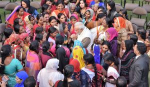 PM Modi: PM मोदी की योजनाओं से भारत की बदलती तस्वीर, ग्रामीण क्षेत्रों में महिलाओं ने लिया रिकॉर्ड होमलोन