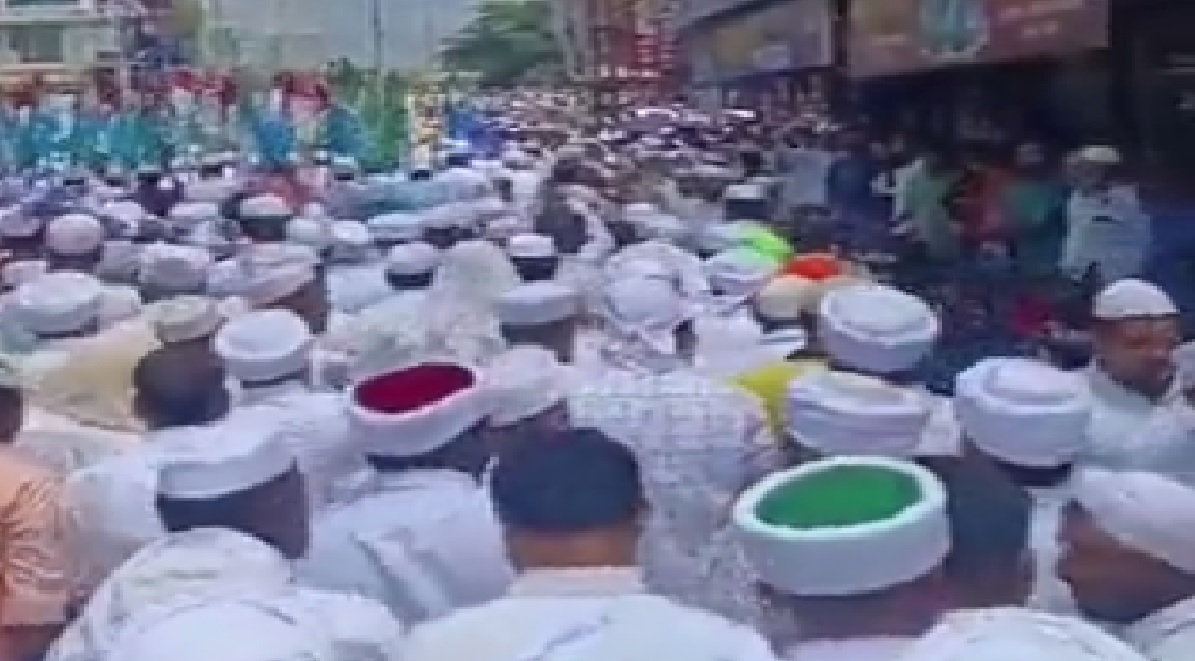 Kerala Protests: केरल के अलप्पुझा में नए कलेक्टर के खिलाफ सड़क पर उतरे हजारों मुस्लिम, कांग्रेस ने भी दिया प्रदर्शन को समर्थन