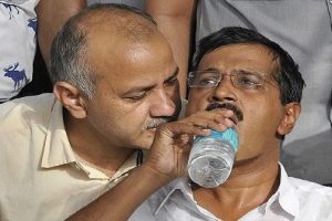 Delhi: शराब नीति में फंसे सिसोदिया की बढ़ी मुश्किलें, LG ने इस मामले में मुख्य सचिव से मांग ली एक और रिपोर्ट