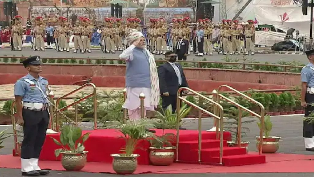 modi at red fort 2