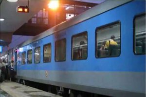 Indian Railways: इस ट्रेन को 8.50 करोड़ का हुआ घाटा, रोज करोड़ो सीटें खाली रहती हैं