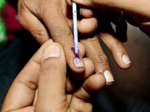 Telangana Assembly Election 2023: तेलंगाना विधानसभा की 119 सीटों के लिए कल होगी वोटिंग, जानिए किस सीट से मैदान में है कौन दिग्गज