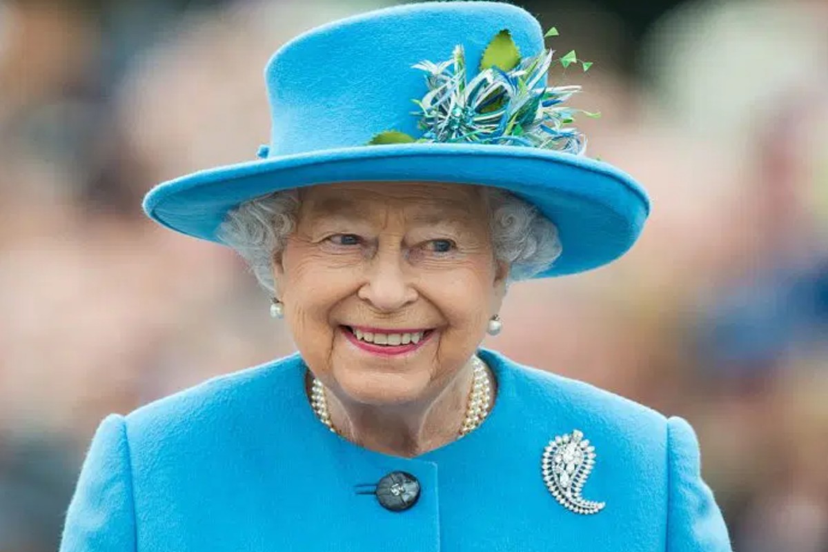Britain Queen Elizabeth: ब्रिटेन की महारानी एलिजाबेथ की बिगड़ी तबीयत, डॉक्टरों की देखरेख में चल रहा है उपचार