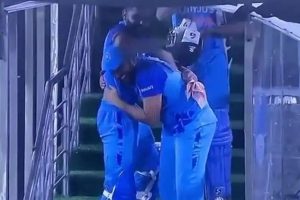 VIDEO: भारत-ऑस्ट्रेलिया मैच के बाद रोहित-विराट के बीच हुआ कुछ ऐसा, देखकर खुश हुए लोग, करने लगे ऐसे कमेंट