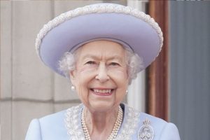 Queen Elizabeth Funeral: शाही परंपरा के साथ अंतिम विदा लेंगी महारानी एलिजाबेथ द्वितीय, जानें कैसे और कब होगा शाही अंतिम संस्कार