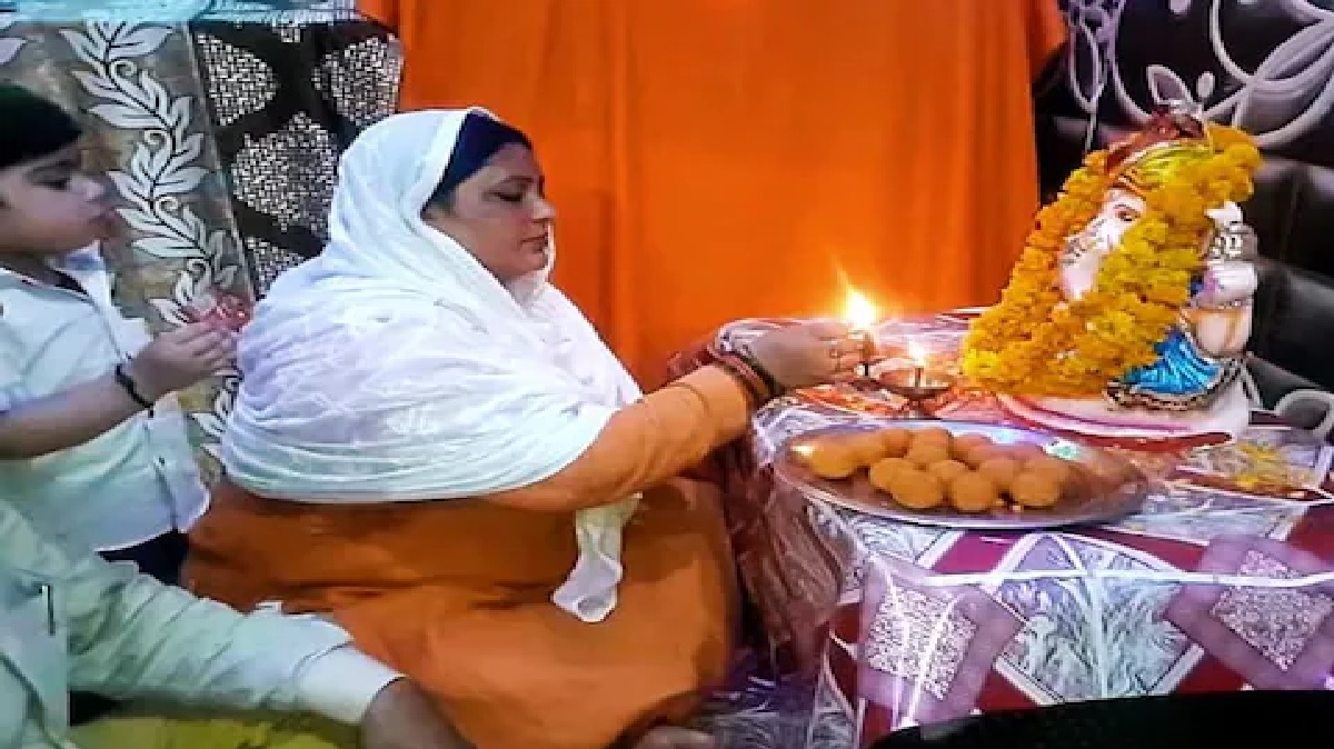Fatwa For Ganesh Puja: अलीगढ़ में गणेश पूजा करने वाली बीजेपी की मुस्लिम नेता के खिलाफ मुफ्ती ने जारी किया फतवा, रूबी खान बोलीं- ये जेहादी हैं