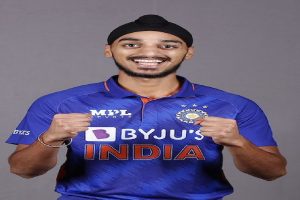Arshdeep Singh: क्यों अर्शदीप के सामने इन शानदार गेंदबाजों को मैनेजमेंट ने किया नजरअंदाज, जानिए कौन हैं वो तीन खिलाड़ी