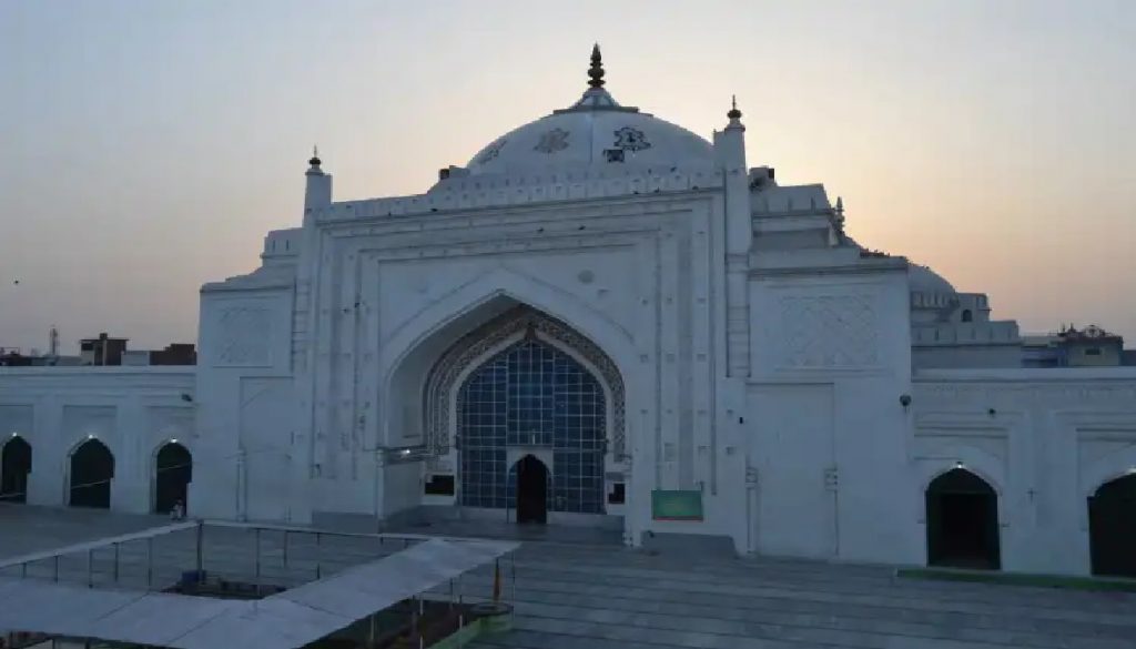 badaun jama masjid