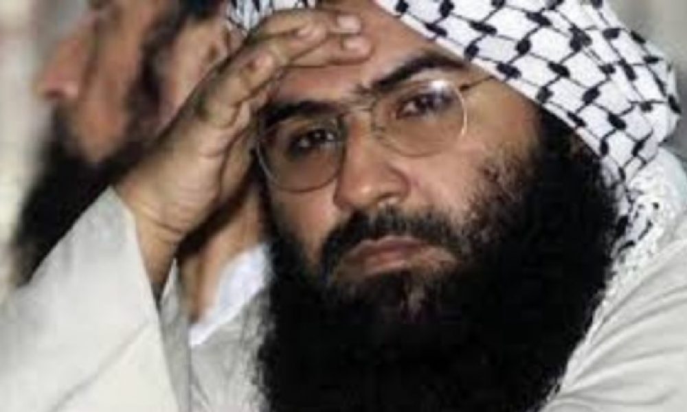 Maulana Masood Azhar: भारत के ऑपरेशन सिंदूर से थर-थर कांप रहा जैश-ए-मोहम्मद चीफ मौलाना मसूद अजहर, पाकिस्तान से फरार होकर इस देश में छिपा