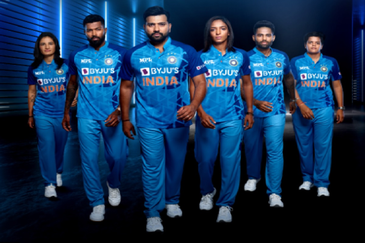 T20 World Cup 2022 Team India Jersey: नई जर्सी के साथ अपने अलग अंदाज में नजर आए भारतीय खिलाड़ी, टी-20 के लिए लॉन्च हुई नई ड्रेस