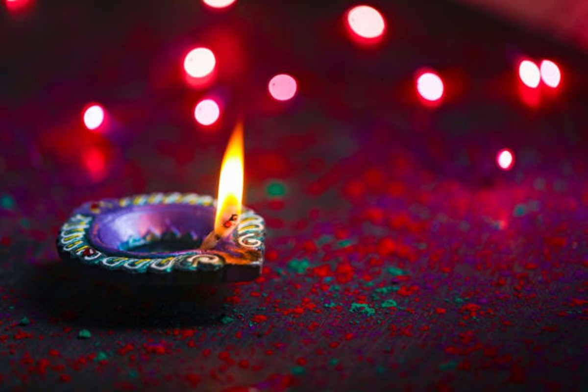 Diwali: ऑनलाइन ट्रैवल टेक प्लेटफॉर्म्स ईजमाईट्रिप.कॉम का दीवाली से पहले ग्राहकों को बड़ा तोहफा, यहां जानिए सबकुछ