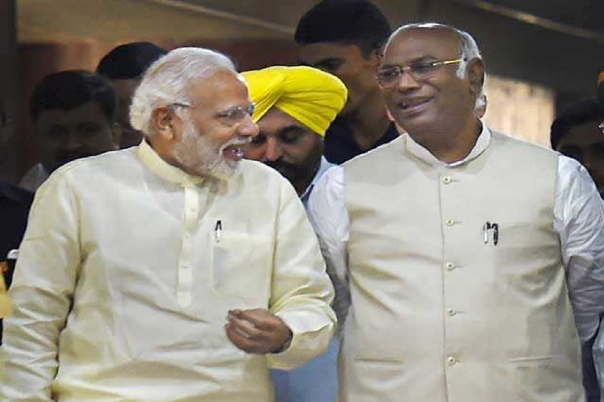 Mallikarjun Kharge: 24 साल बाद कांग्रेस को मिला गैर गांधी अध्यक्ष, PM मोदी ने मैसेज में लिखा- आपका कार्यकाल…