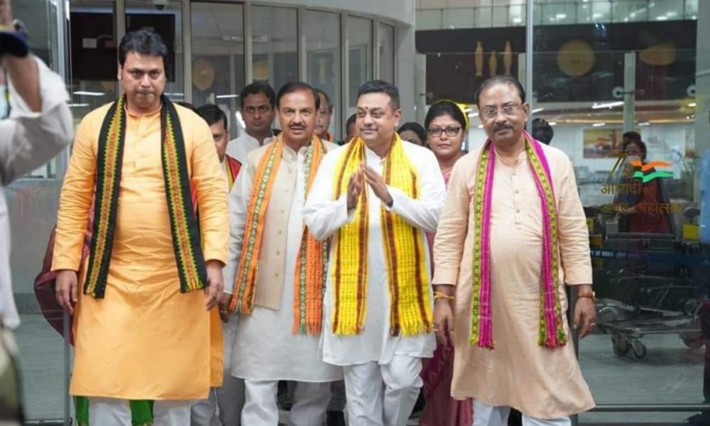 Tripura BJP : बंगाल और मेघालय के बाद त्रिपुरा में भी एकला चलो रे की रणनीति पर उतरी भाजपा, जनता की नब्ज टटोलने की कोशिश में हाईकमान