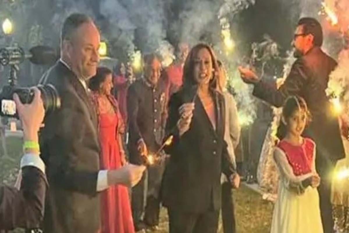 Diwali In America : अमेरिकी उपराष्ट्रपति कमला हैरिस ने मनाई दिवाली, राष्ट्रपति जो बिडेन और कई मंत्री हुए शामिल