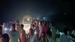 Kanpur Accident: यूपी के कानपुर में दो भीषण हादसे, ट्रैक्टर-ट्रॉली पलटने से 26 की गई जान, लोडर-ट्रक की टक्कर में 5 की मौत