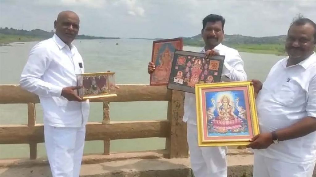 karnataka deity photos thrown in river