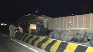 Bus Accident: मध्यप्रदेश के रीवा में भीषण हादसा, ट्रॉले से टकराई गोरखपुर आ रही बस, 15 लोगों की मौत, दर्जनों घायल