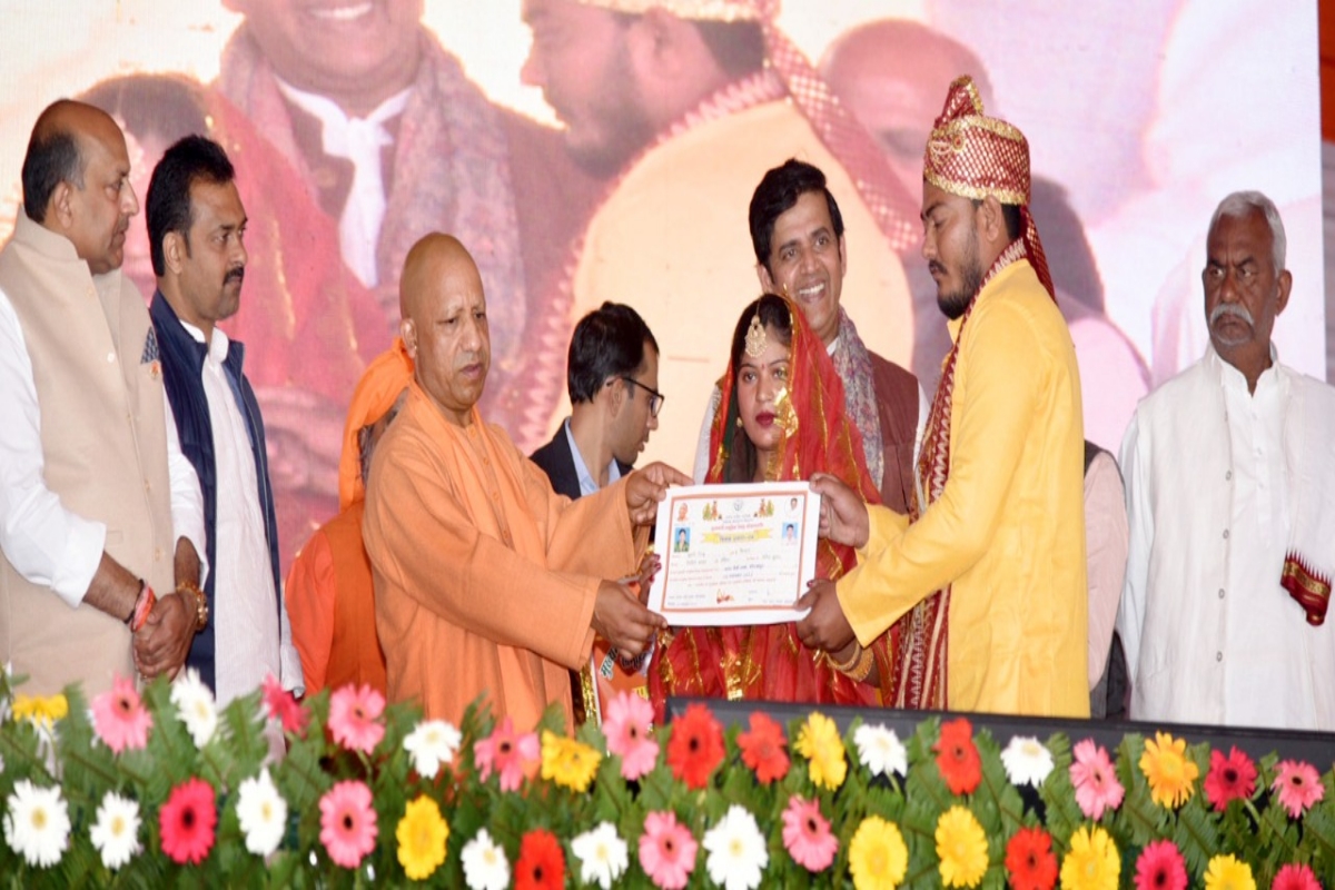 UP News : सामूहिक विवाह योजना के जरिए प्रदेश में अब तक दो लाख शादियां करा चुकी है सरकार : मुख्यमंत्री योगी आदित्यनाथ